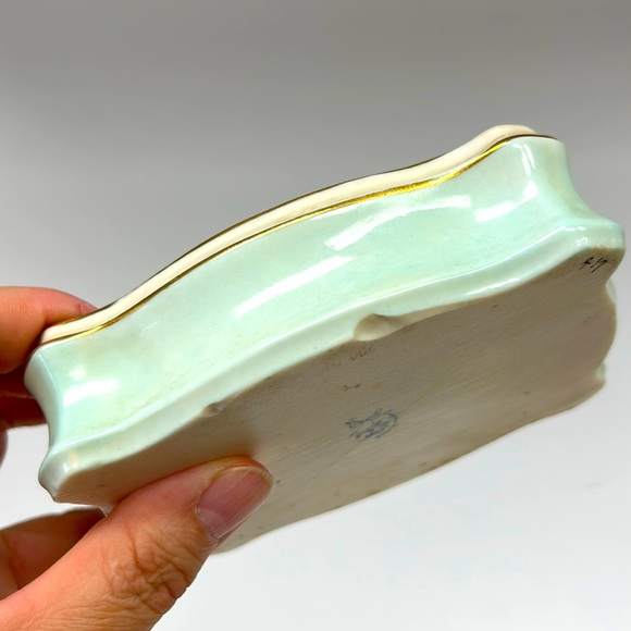 Antique bone china French lidded vanity box . - Picture 5 of 10